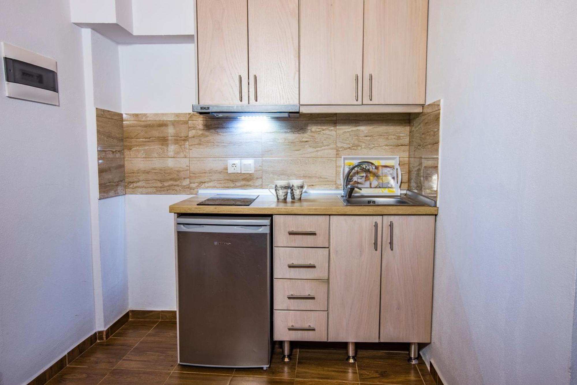 Alekas Studios Терма Екстериор снимка